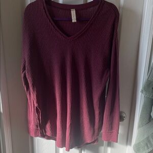 Altar'd State Burgundy waffle Long Sleeve Top size small a red purple vneck
